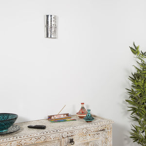 aplique mano fátima escenario