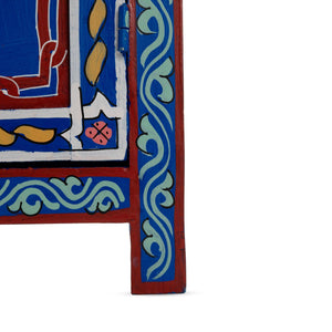 Mesita de noche árabe azul dibujada