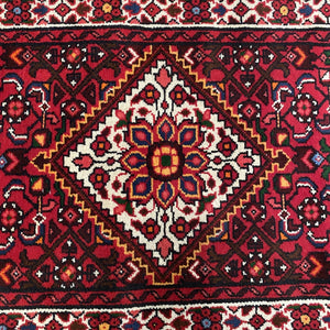 alfombra persa tradicional pasillo tabriz detalles