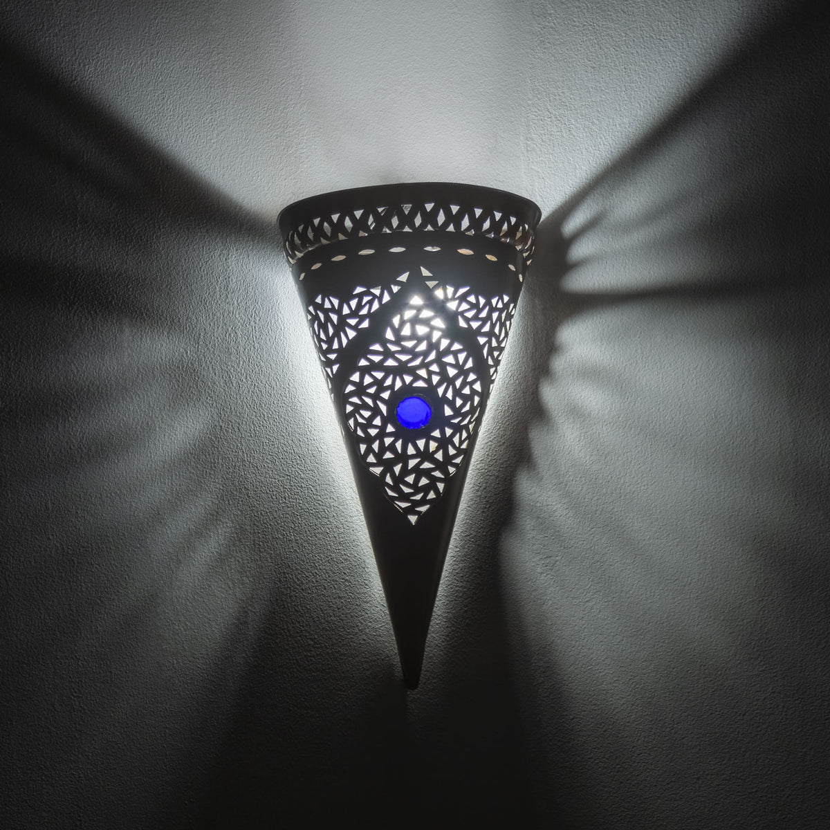 aplique árabe de cobre y latón Mishan on