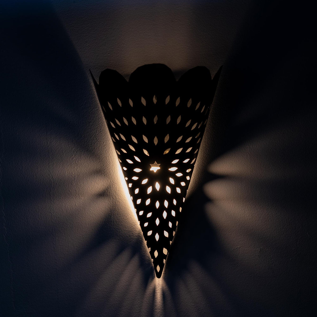 Aplique marroquí de forja modelo Tawasae