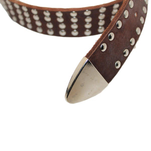 Cinturón marroquí de cuero natural marrón con tachuelas