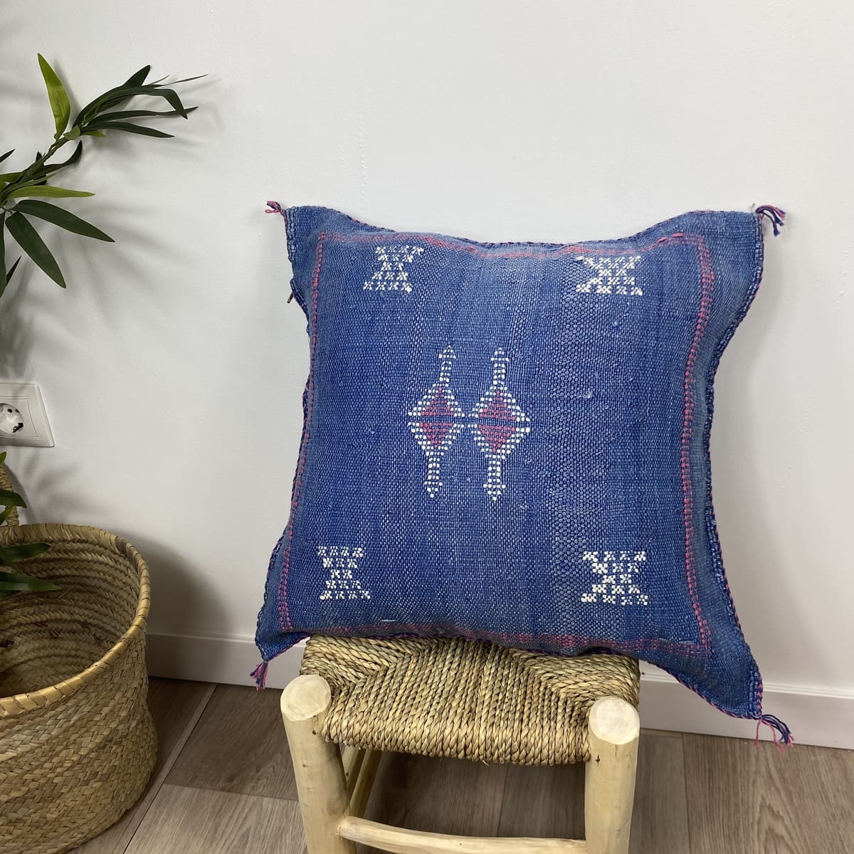 cojín seda cactus azul 50cm