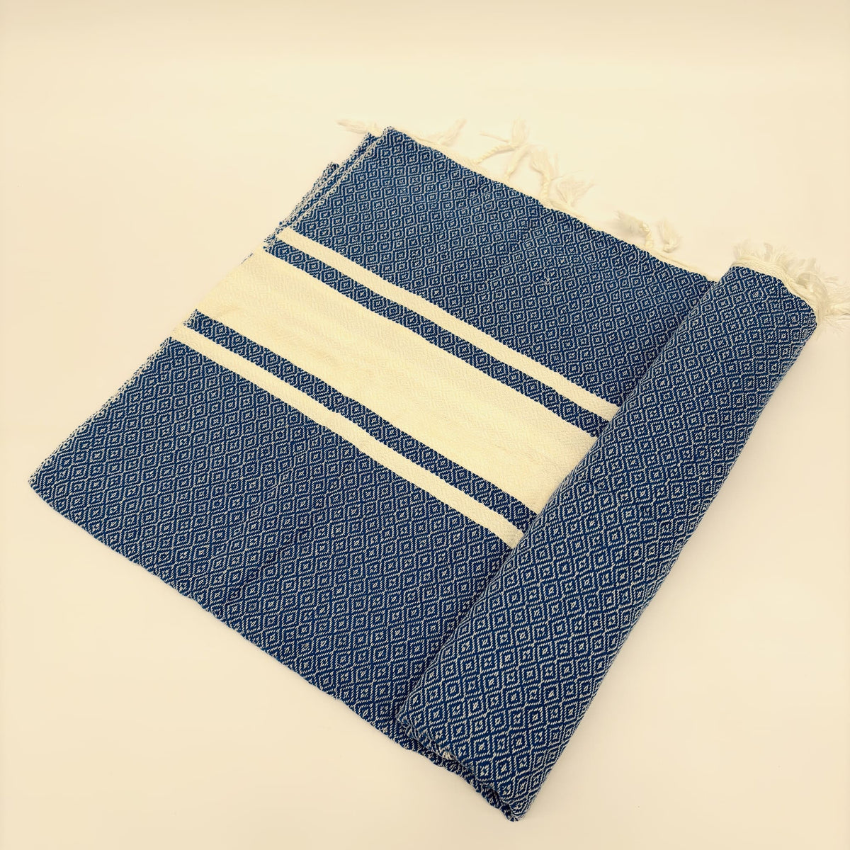 colcha marrakech azul plegada