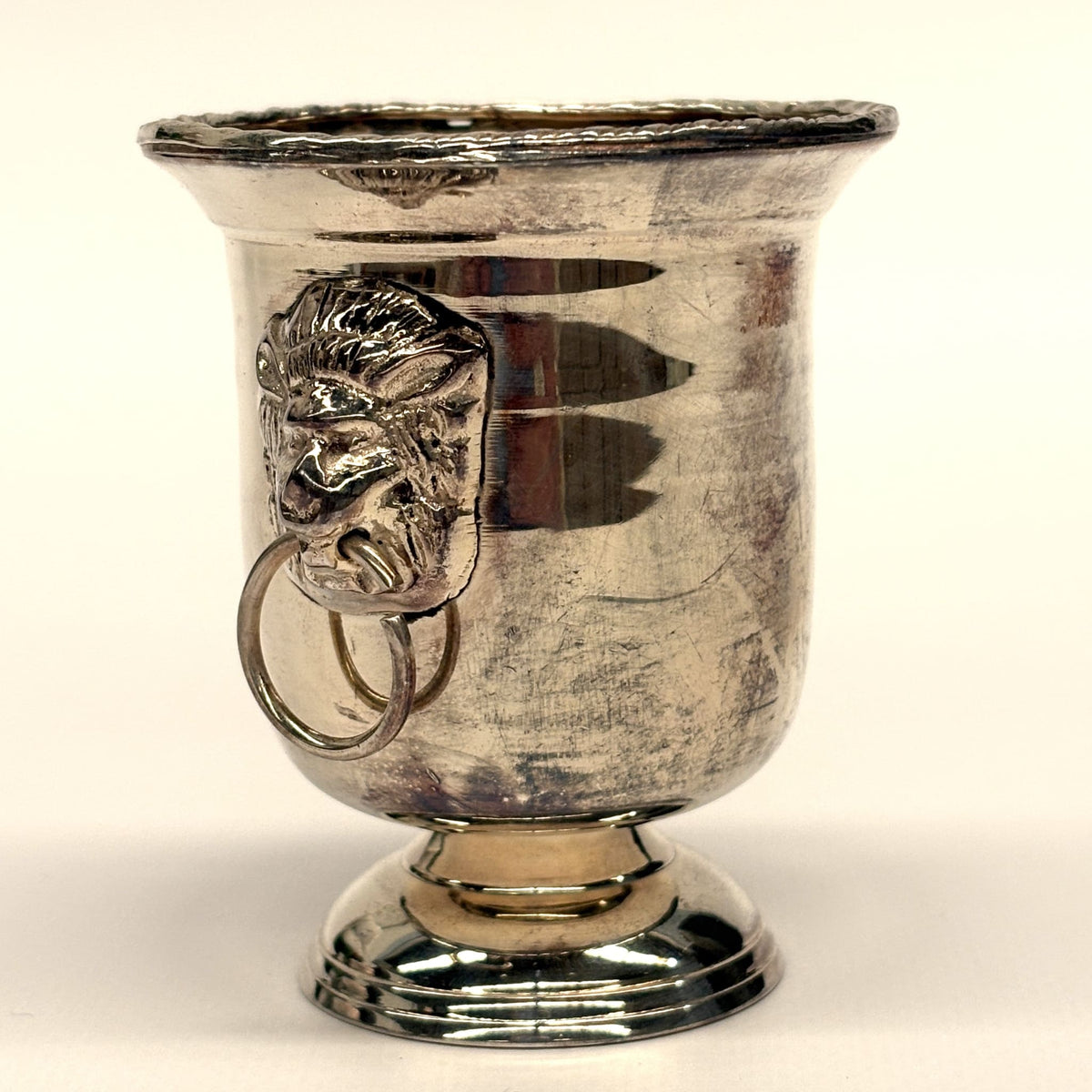 copa níquel bañada plata detalle