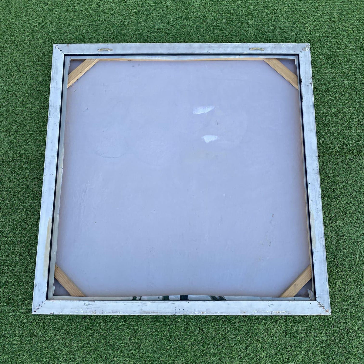 Cuadro con dibujo de amapolas azules