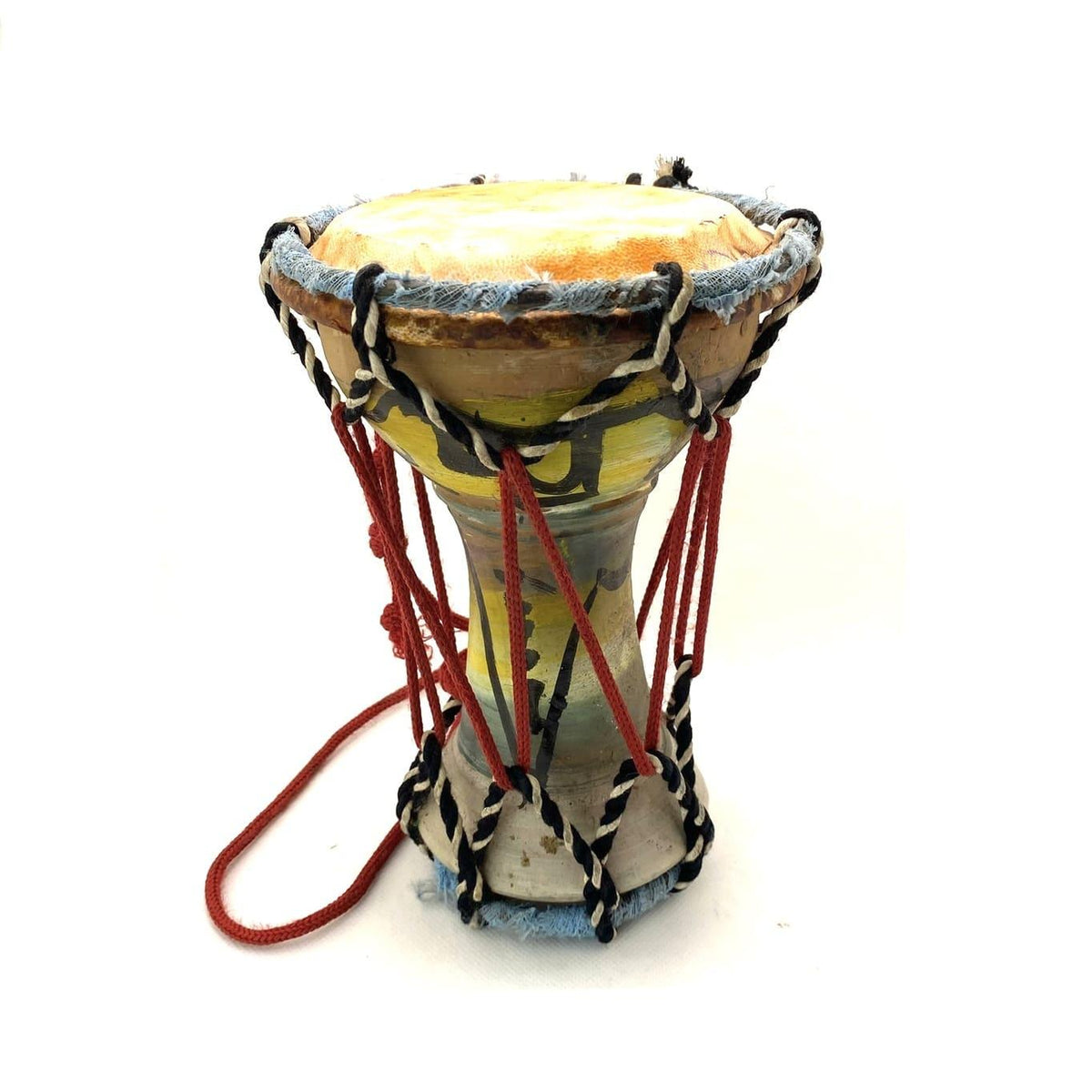 Darbuka africana de cerámica con dibujos étnicos