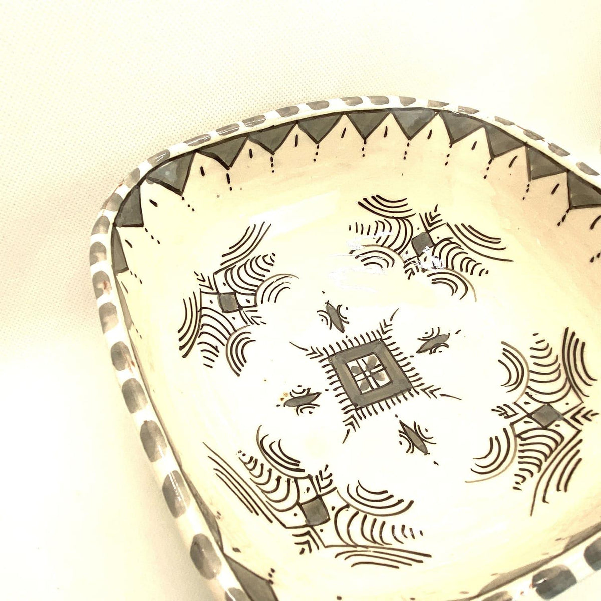 Ensaladera marroquí de cerámica gris 18x18