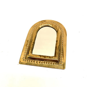 Espejo arco de latón dorado