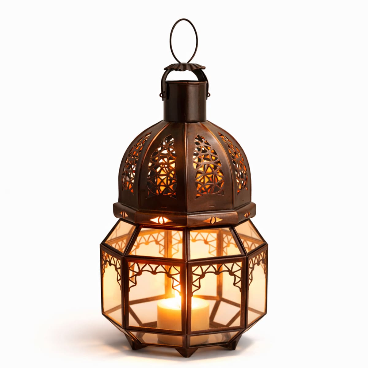 farol árabe de cristal Mudabbal encendida