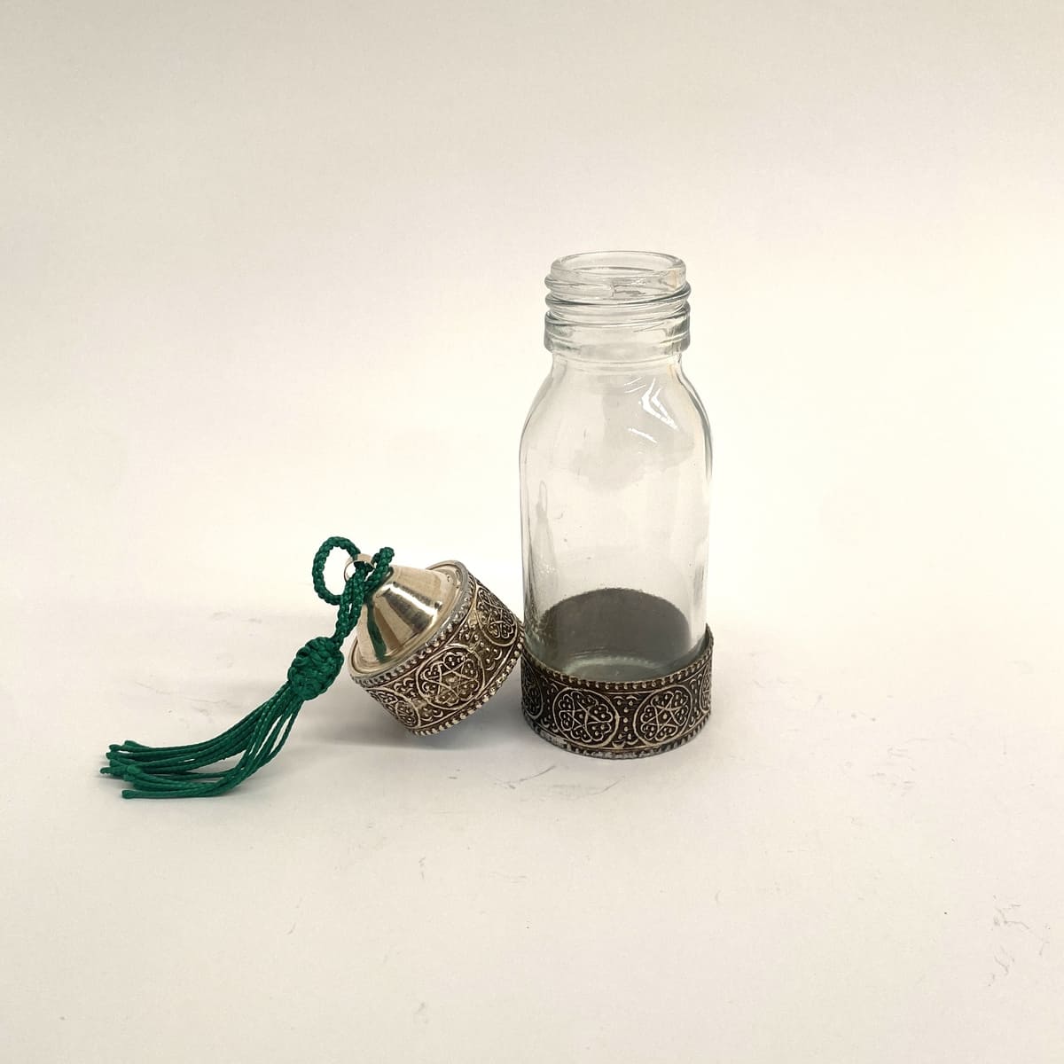 frasco de especias grande abierto