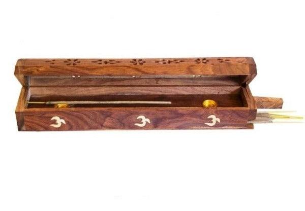 Incensario baúl de madera varitas conos