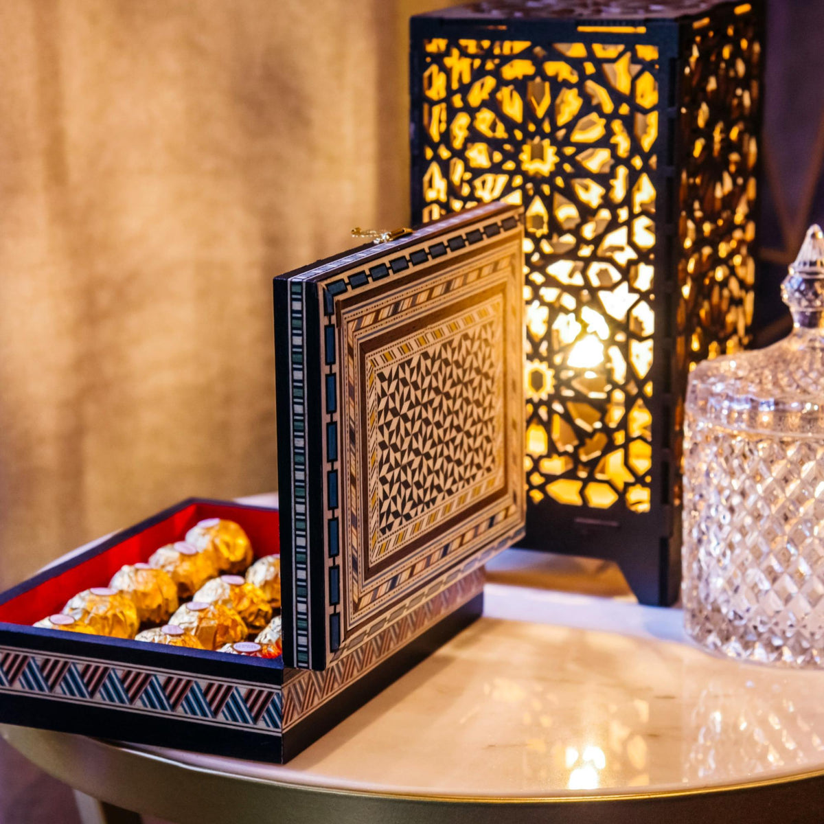 Joyero rectangular de taracea granadina