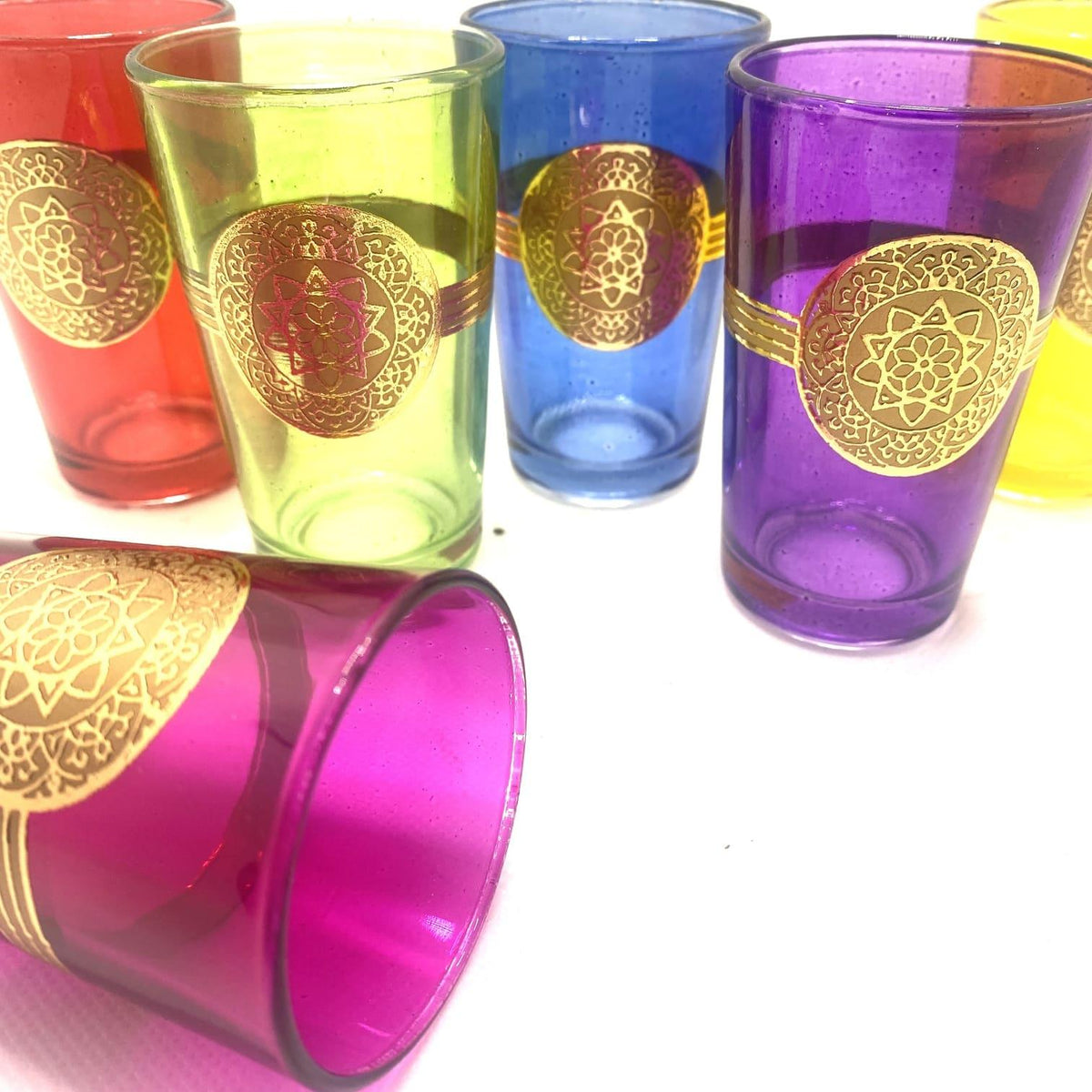 Juego de 6 vasos de té árabes sol dorado
