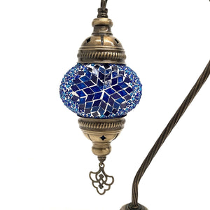 lámpara turca de mesa curva azul detalle