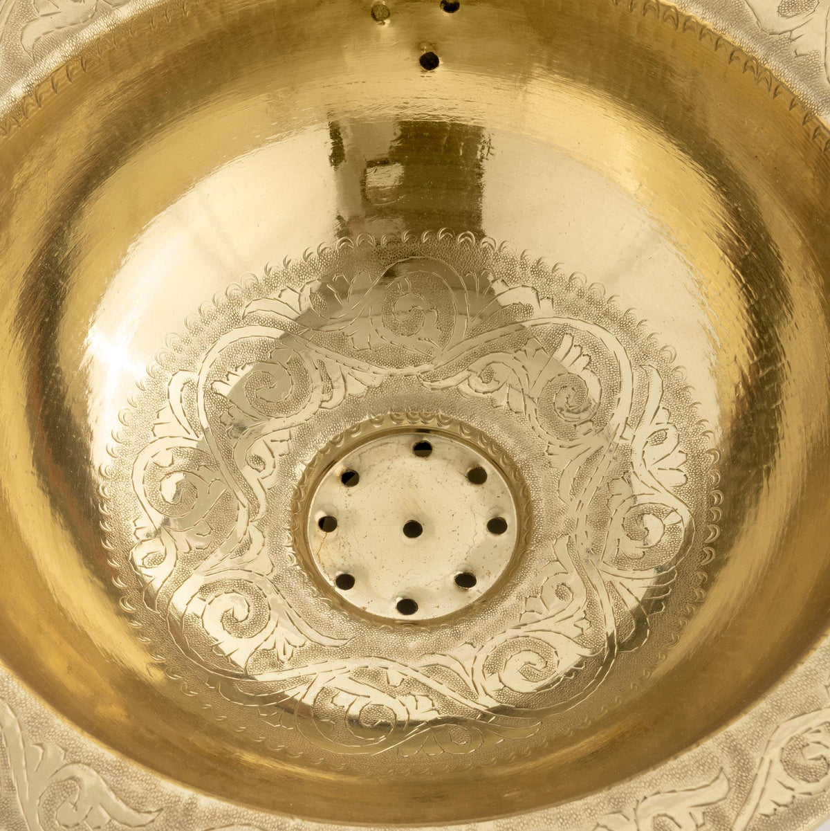 Lavabo marroquí de latón dorado