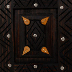 Mesa árabe auxiliar de madera y hueso