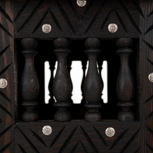 Mesa árabe auxiliar de madera y hueso