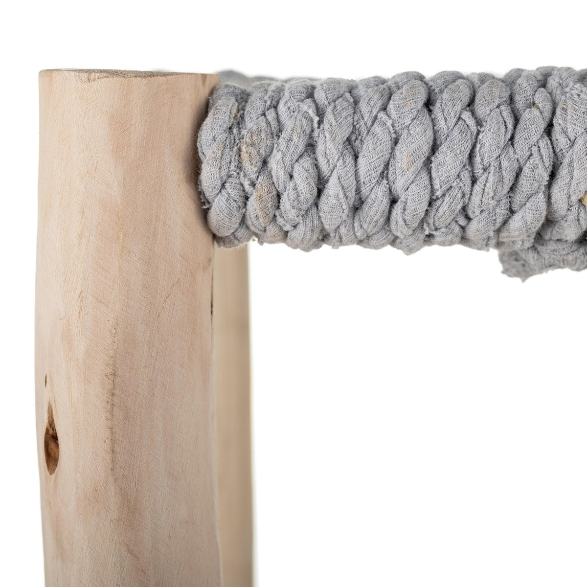 Taburete marroquí de madera y anea blanca