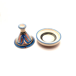 Marokkaanse tajine met lichtblauwe kruiden