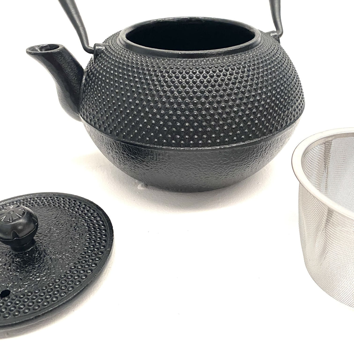 Tetera japonesa de hierro fundido detalle