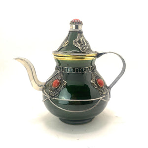 Dekorative marokkanische Teekanne aus Keramik