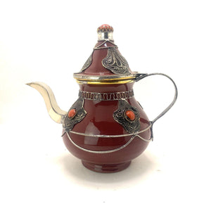 Dekorative marokkanische Teekanne aus Keramik