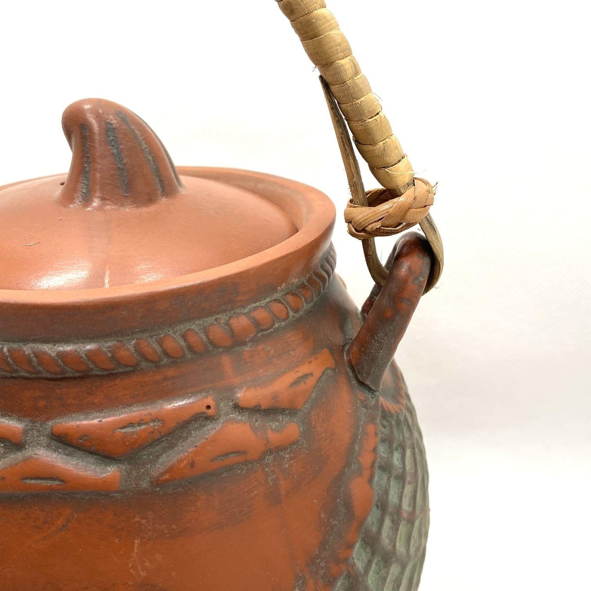 Tetera oriental de cerámica con filtro